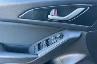 Image of 2016 Mazda Mazda3