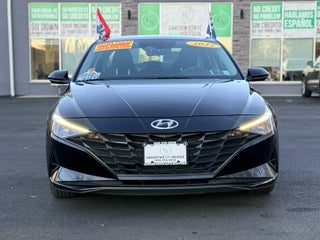 Image of 2022 Hyundai Elantra