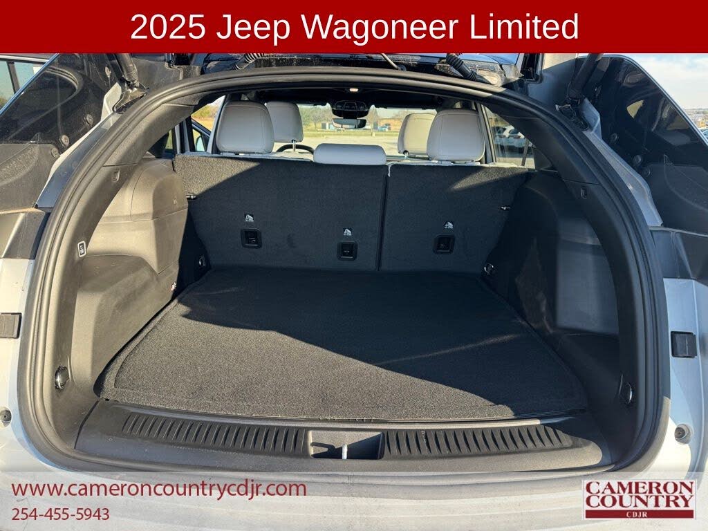 2025 Jeep Wagoneer S