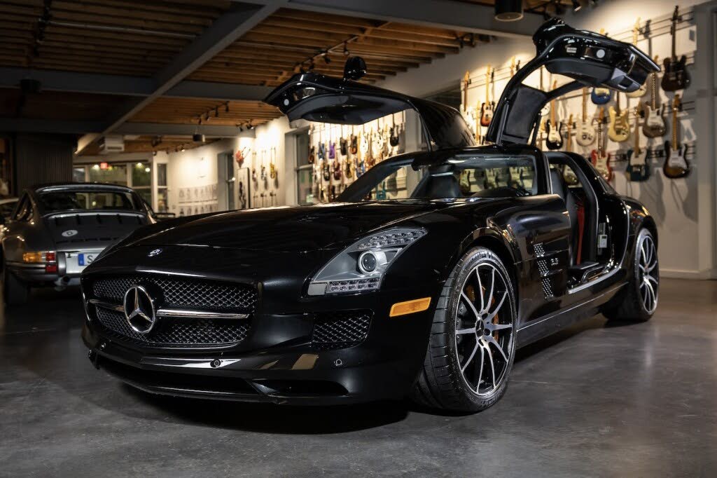 Mercedes-Benz SLS AMG GT coupe