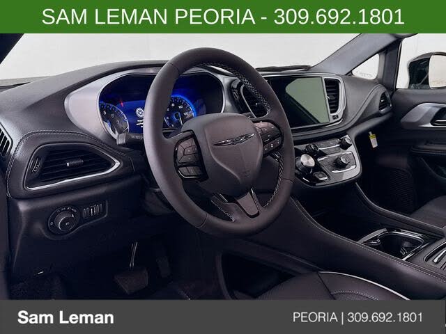 2026 Chrysler Pacifica