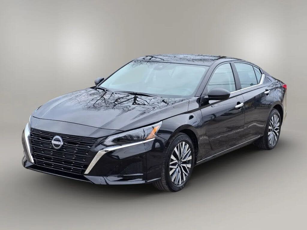 2025 Nissan Altima