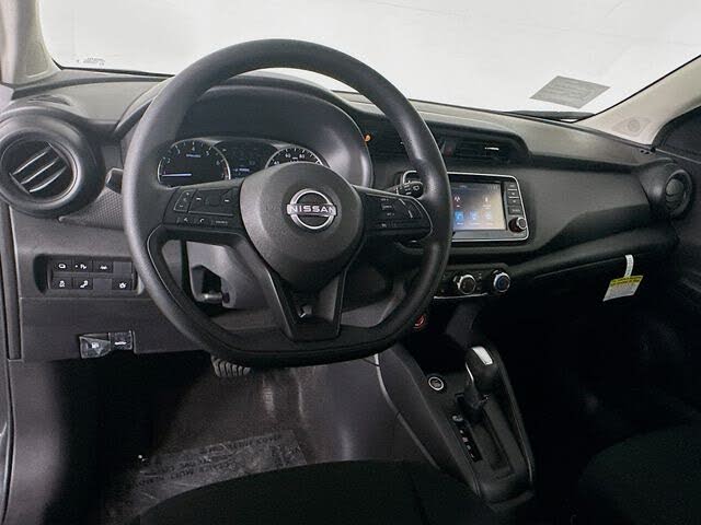 2025 Nissan Kicks