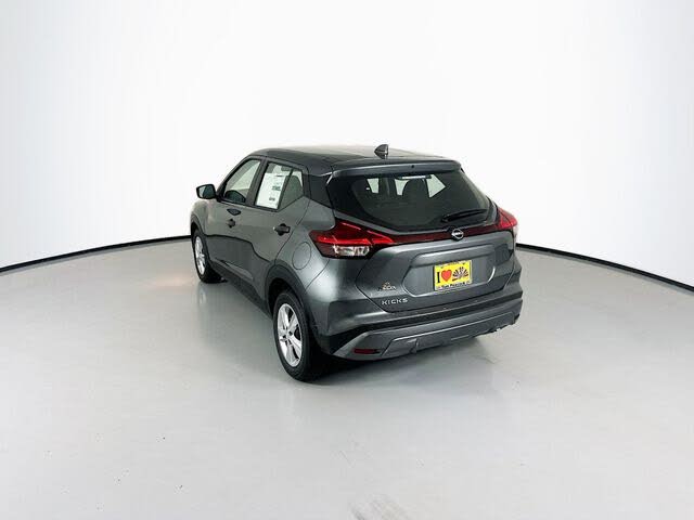 2025 Nissan Kicks