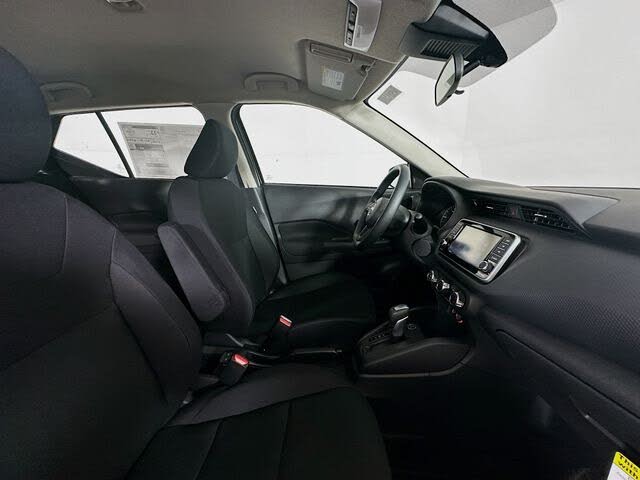 2025 Nissan Kicks