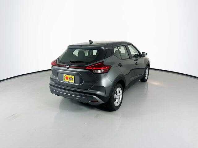 2025 Nissan Kicks