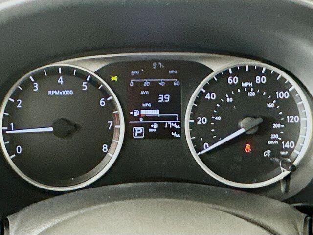 2025 Nissan Kicks