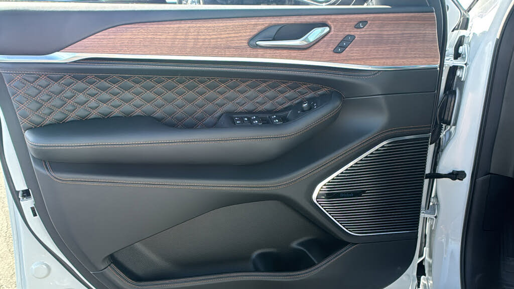 2025 Jeep Grand Cherokee L