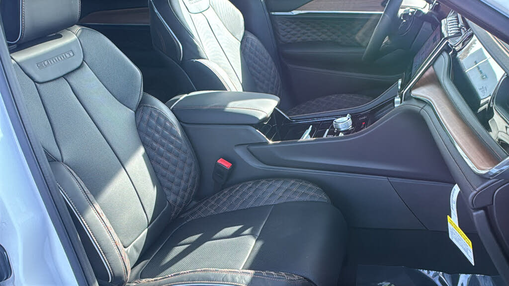 2025 Jeep Grand Cherokee L