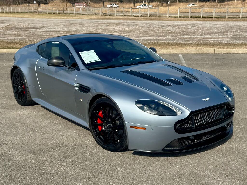 Aston Martin V12 Vantage S
