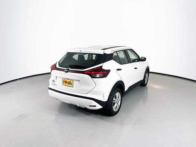 2025 Nissan Kicks