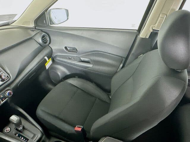 2025 Nissan Kicks