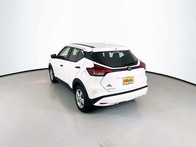 2025 Nissan Kicks