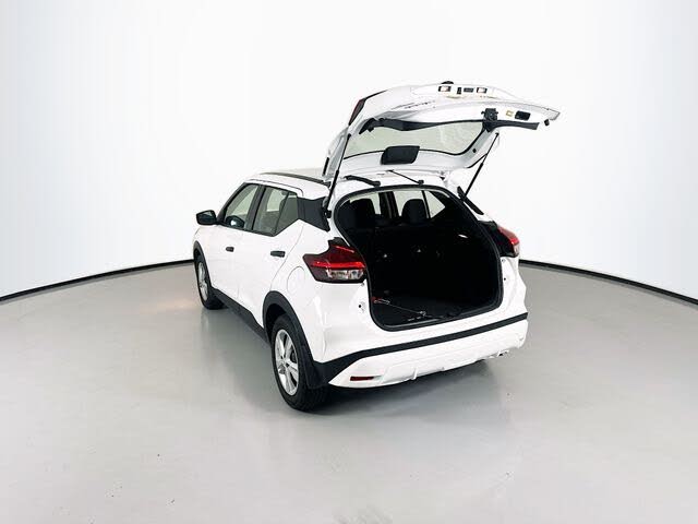 2025 Nissan Kicks