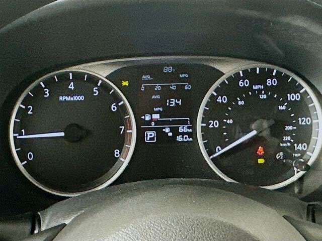 2025 Nissan Kicks