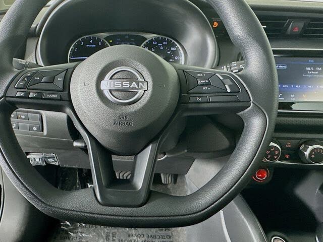2025 Nissan Kicks