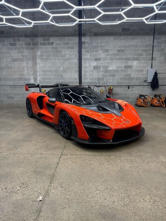McLaren Senna