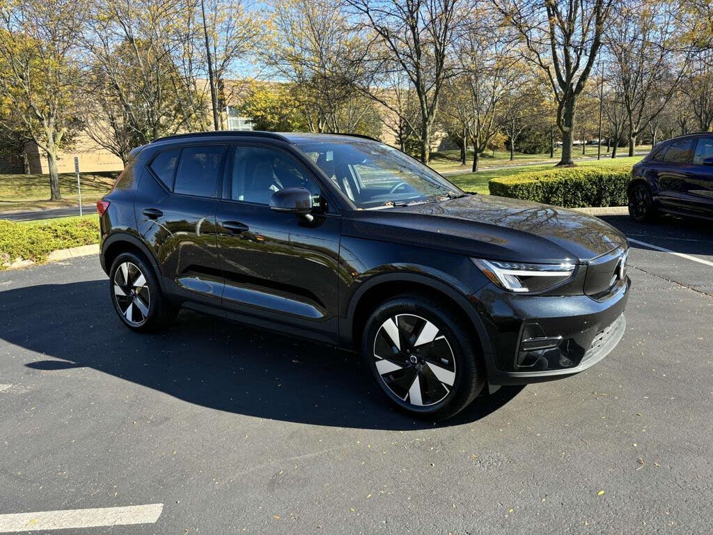 2024 Volvo XC40