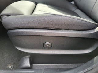 2025 Mercedes-Benz GLB