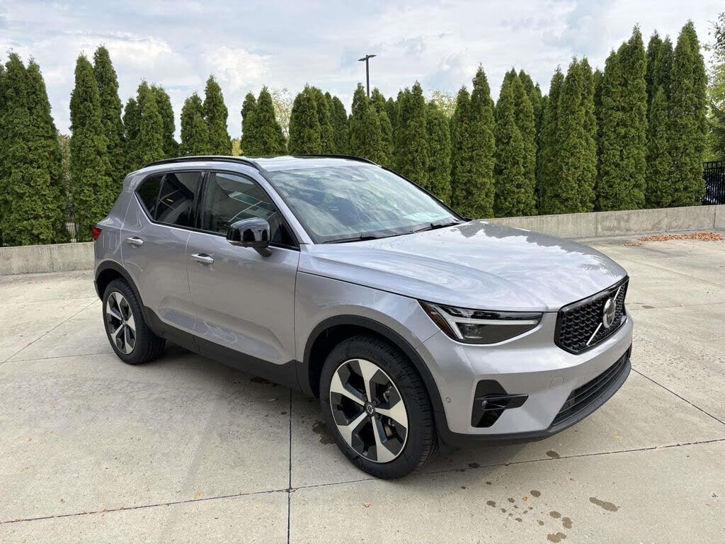 2026 Volvo XC40