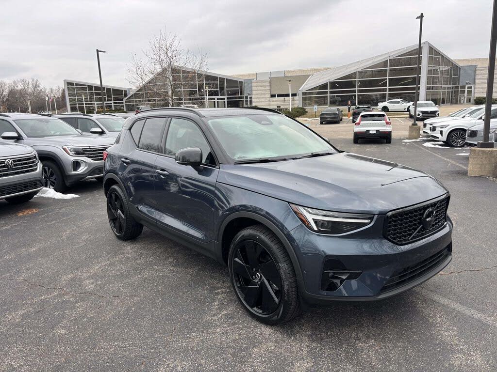 2026 Volvo XC40