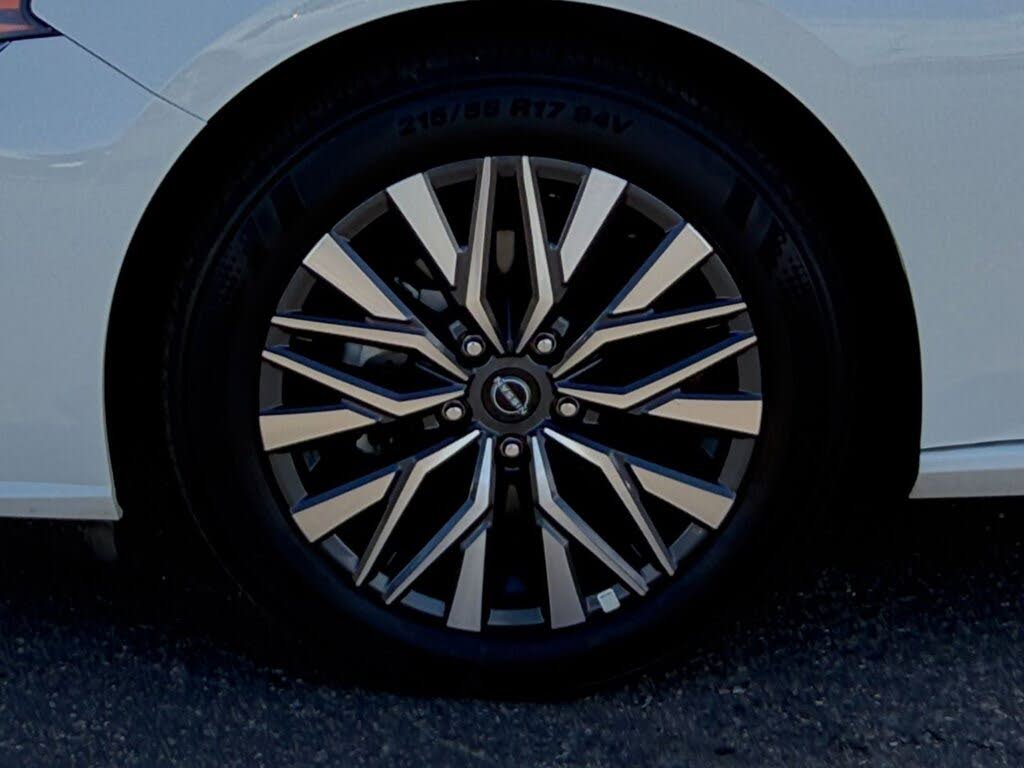 2025 Nissan Altima