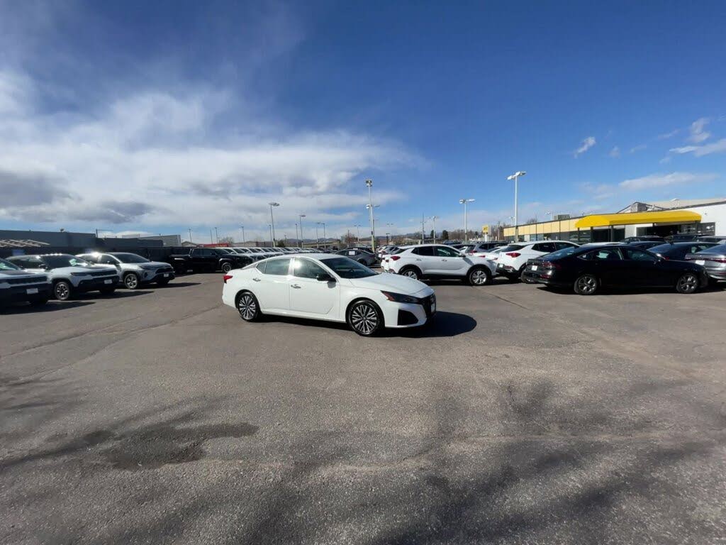 2025 Nissan Altima