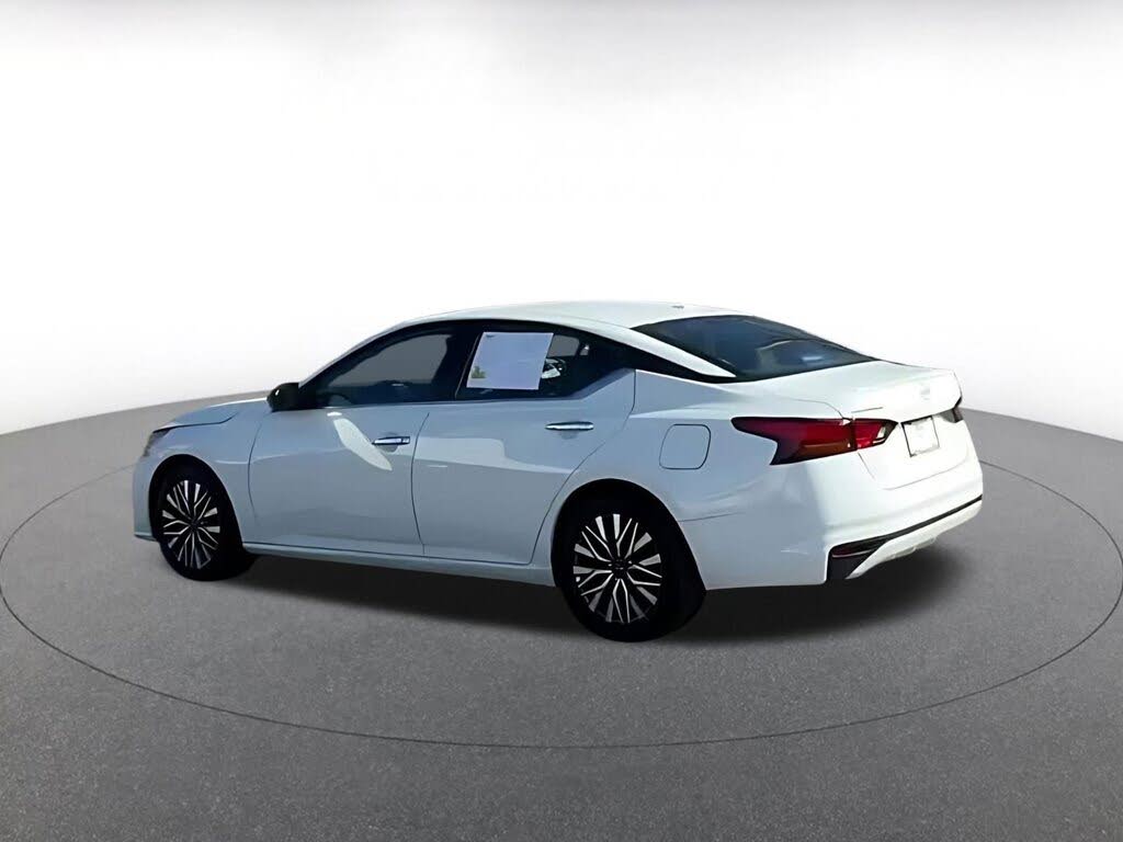 2025 Nissan Altima