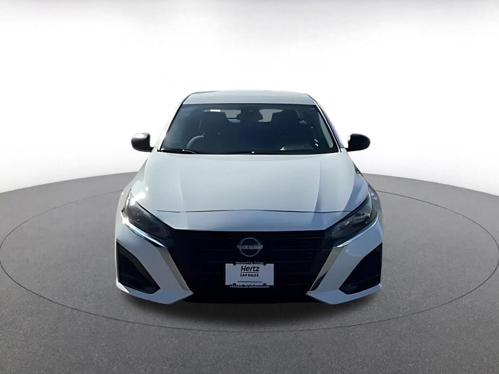 2025 Nissan Altima