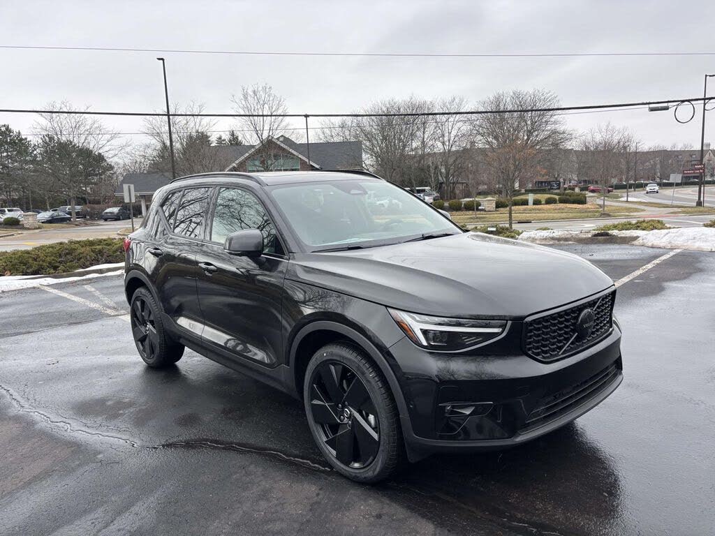 2026 Volvo XC40