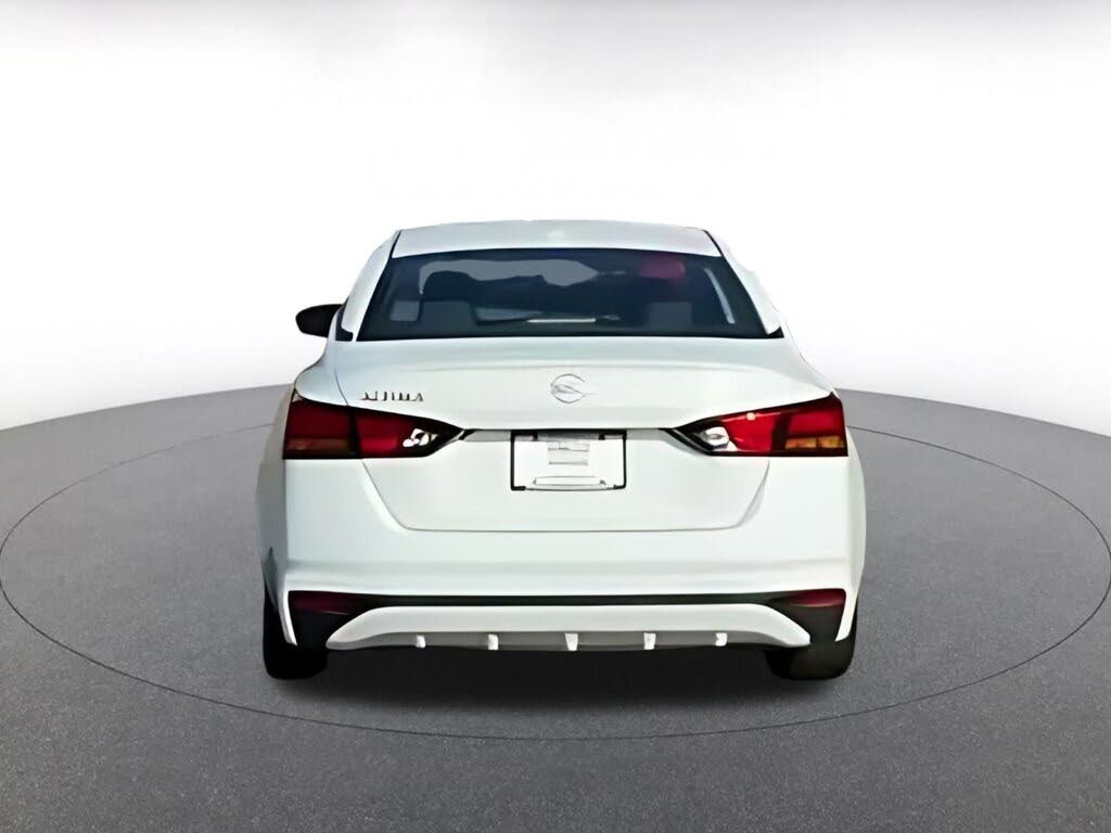 2025 Nissan Altima