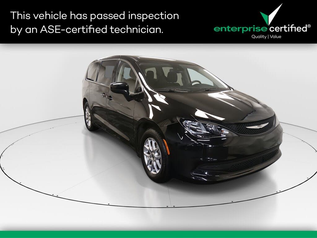 2024 Chrysler Voyager