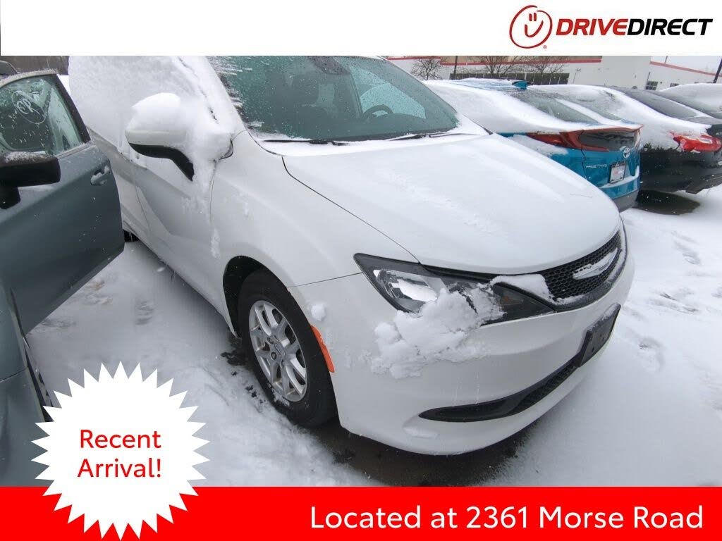 2023 Chrysler Voyager