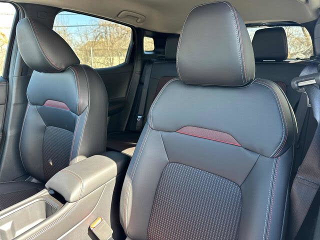 2025 Nissan Kicks