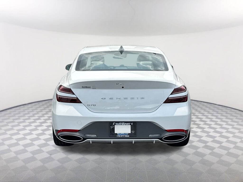 2025 Genesis G70