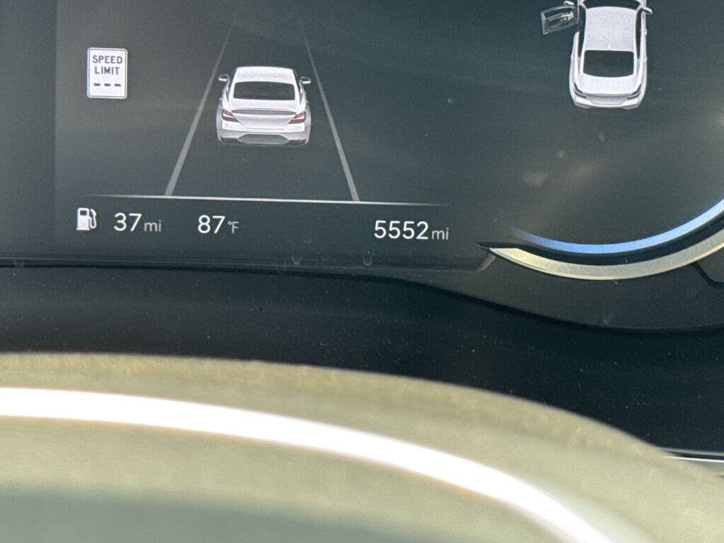 2025 Genesis G70