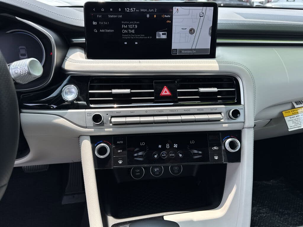 2025 Genesis G70