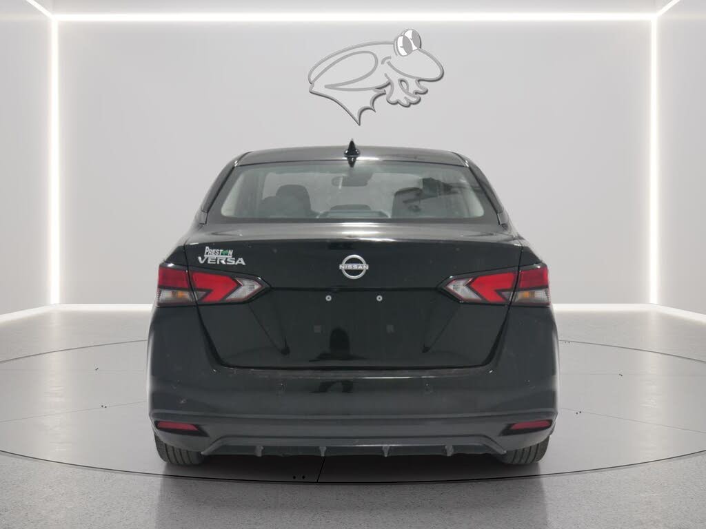 2025 Nissan Versa