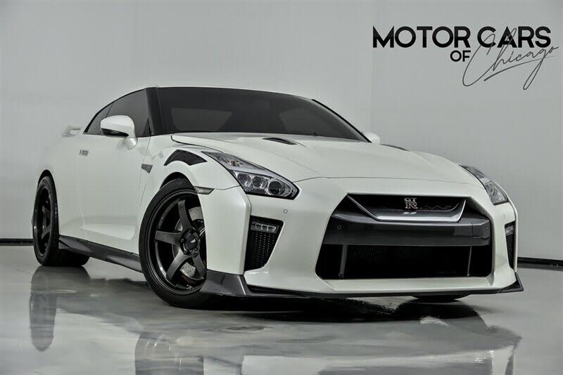 Nissan GT-R