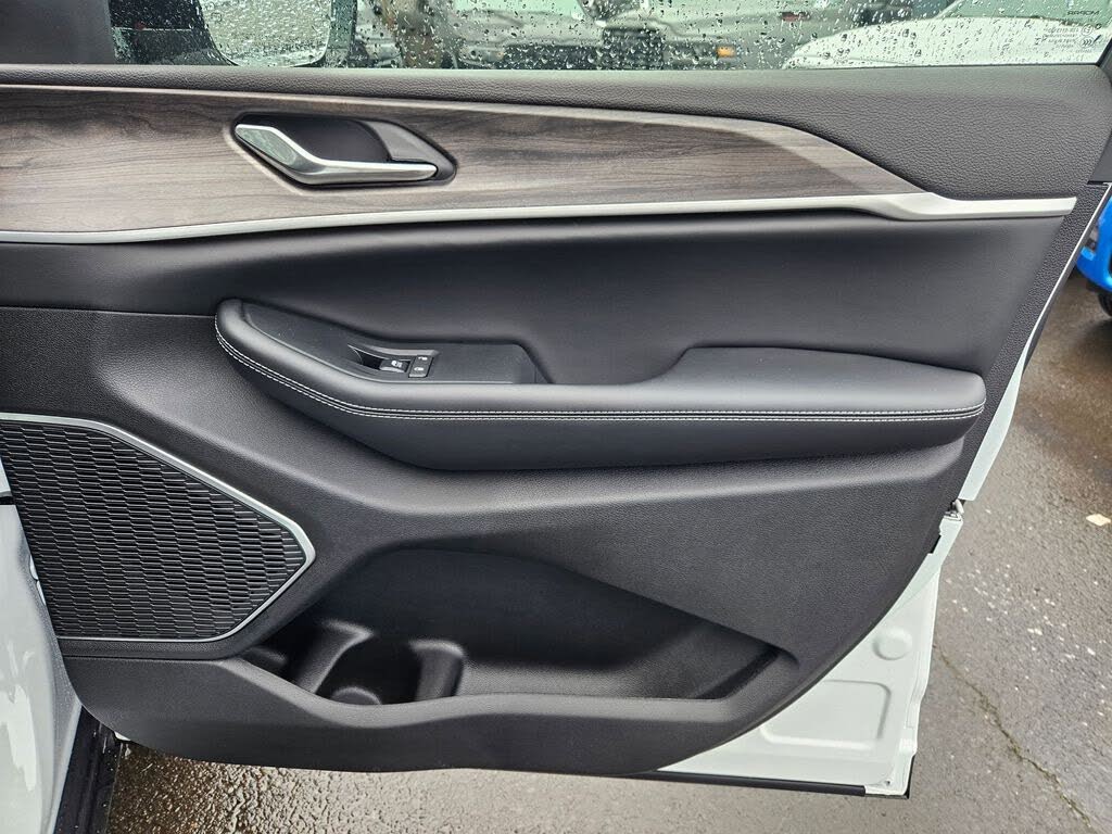 2026 Jeep Grand Cherokee L