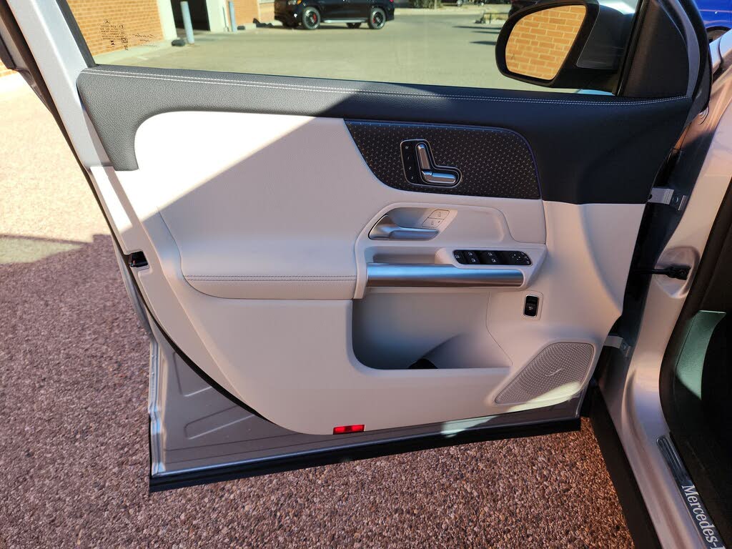 2025 Mercedes-Benz GLA