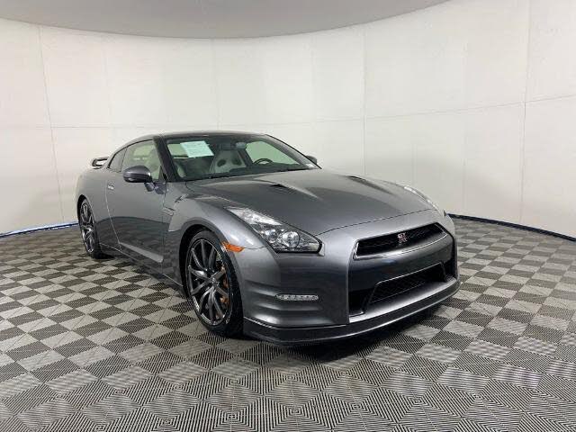 Nissan GT-R
