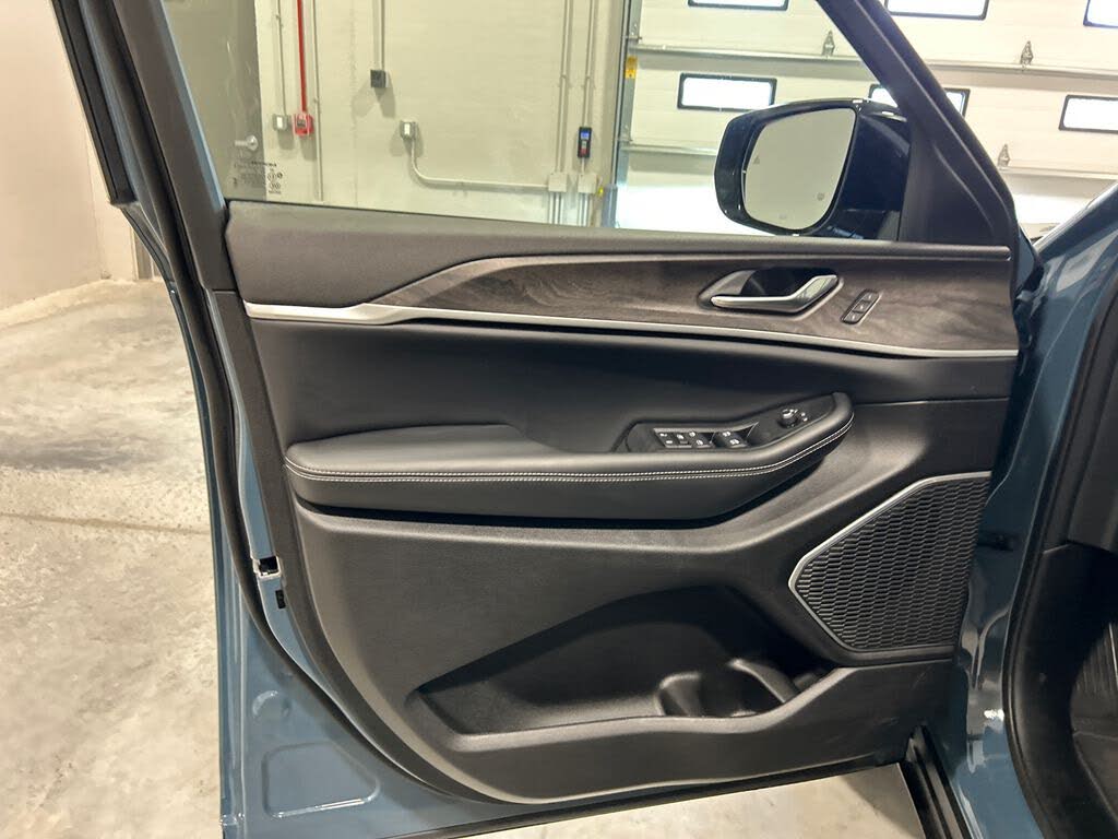 2026 Jeep Grand Cherokee L