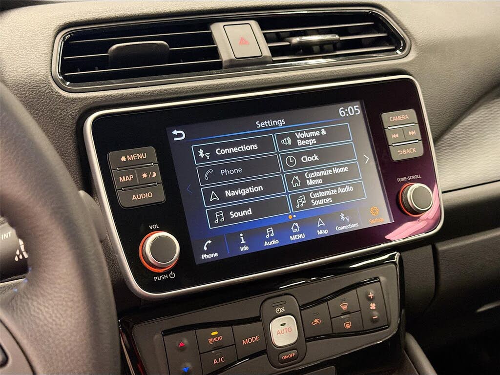 2025 Nissan LEAF