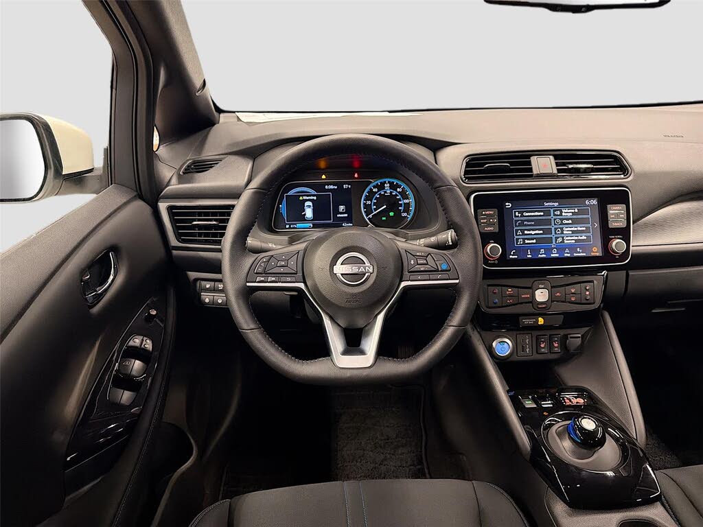 2025 Nissan LEAF