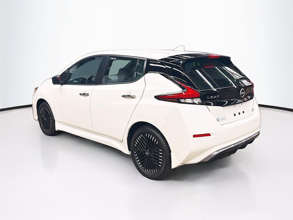 2025 Nissan LEAF