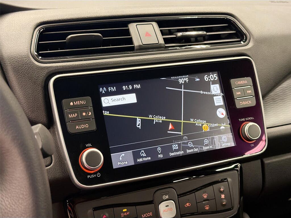 2025 Nissan LEAF