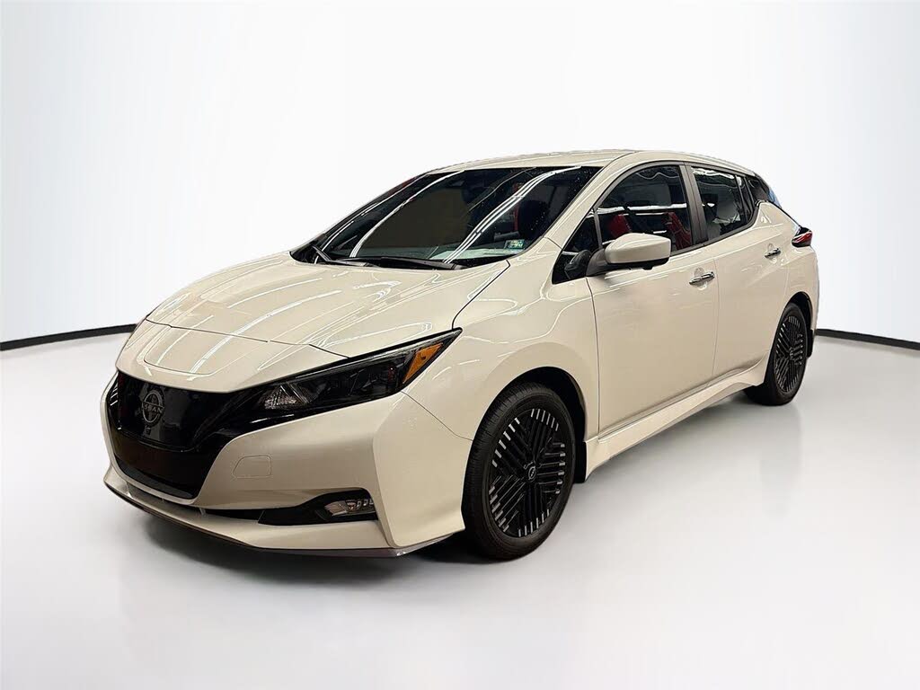 2025 Nissan LEAF