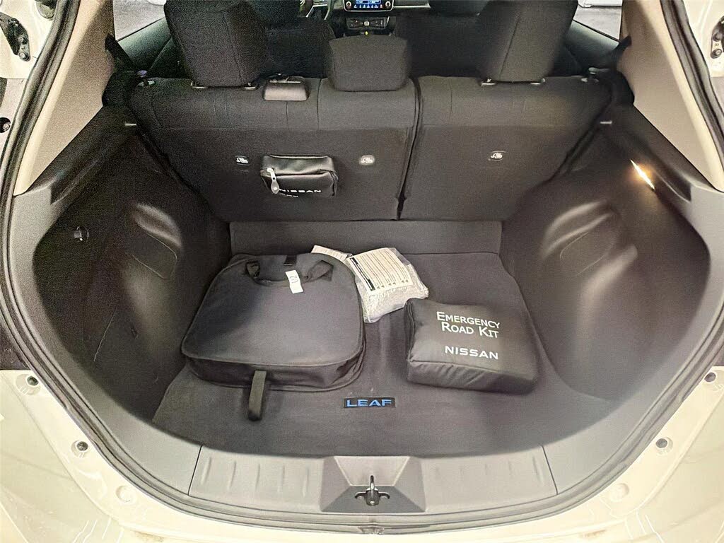 2025 Nissan LEAF