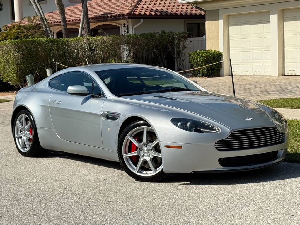 Aston Martin V8 Vantage